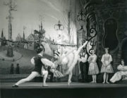 Coppélia (Ivanov/Saint-Léon, 1894/1957): Lucette Aldous as Swanilda, Kenneth Bannerman as Franz in Act III. Photo © J.D. O'Callaghan. RDC/PD/01/169/1