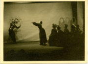 La Muse s'amuse (Howard, 1936): Mercury Theatre. Photographer unknown. RDC/PD/01/87/01
