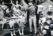 Laiderette (MacMillan, 1954/1955): Amanda Knott and Mary Willis as Pierrots, Dries Reyneke as Mask Seller, 1966 revival. Photo © J. Barry Peake. RDC/PD/01/164/2